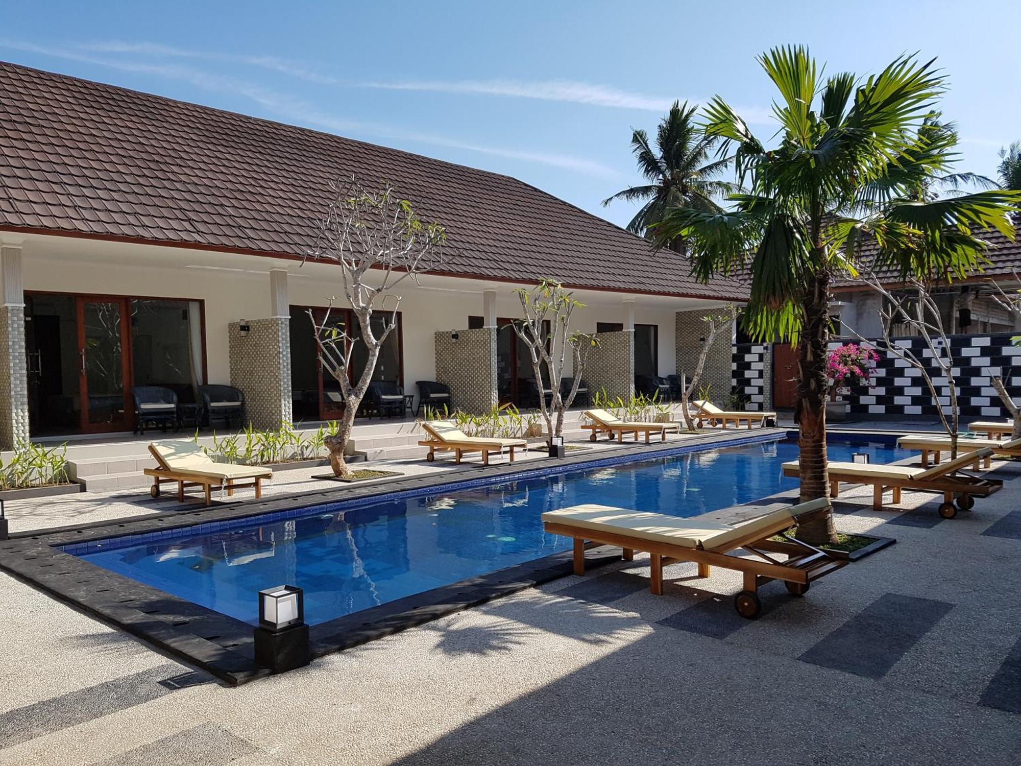 Villa Pine Tree Gili Trawangan Extérieur photo