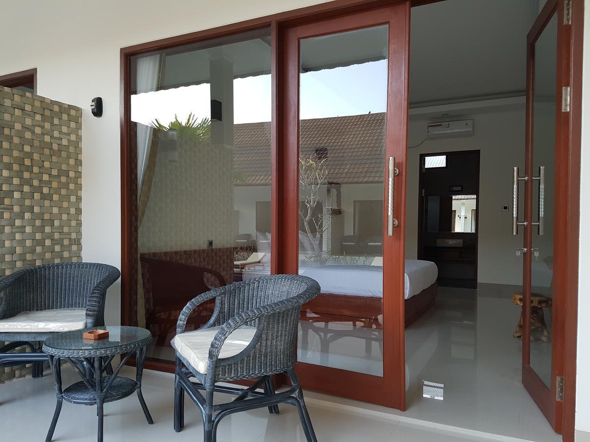 Villa Pine Tree Gili Trawangan Extérieur photo